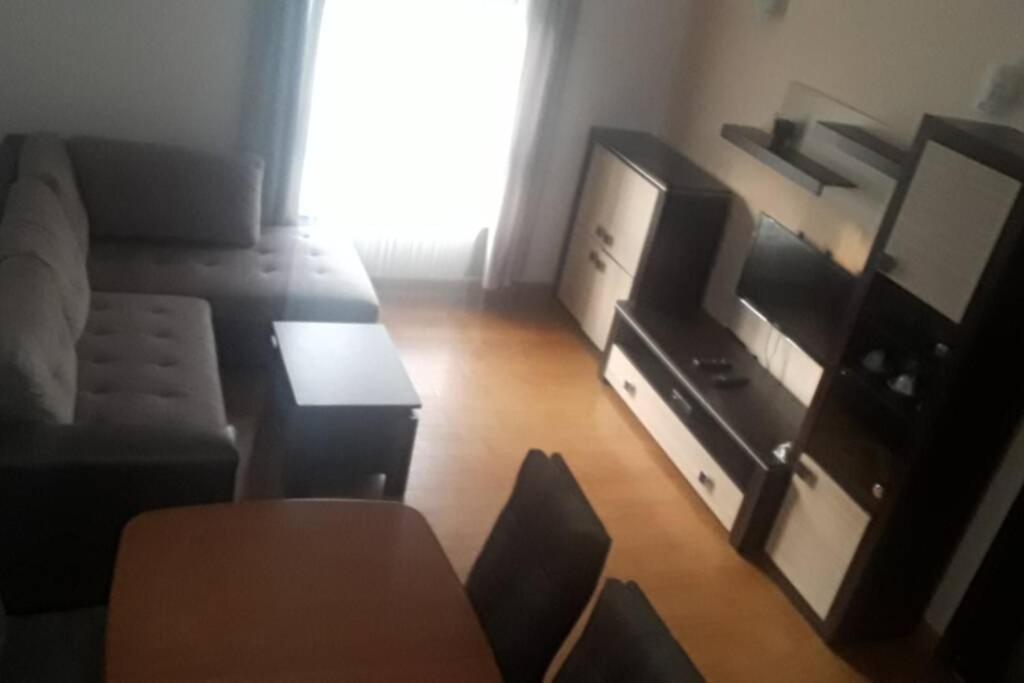 Apartman Franko - Uz Parking بولا المظهر الخارجي الصورة